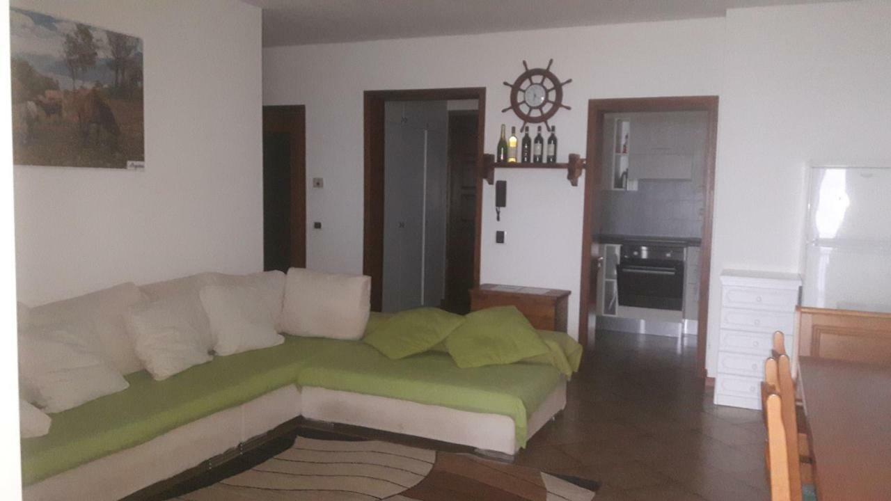 Residence Casa Rosa Gera Lario Exterior foto